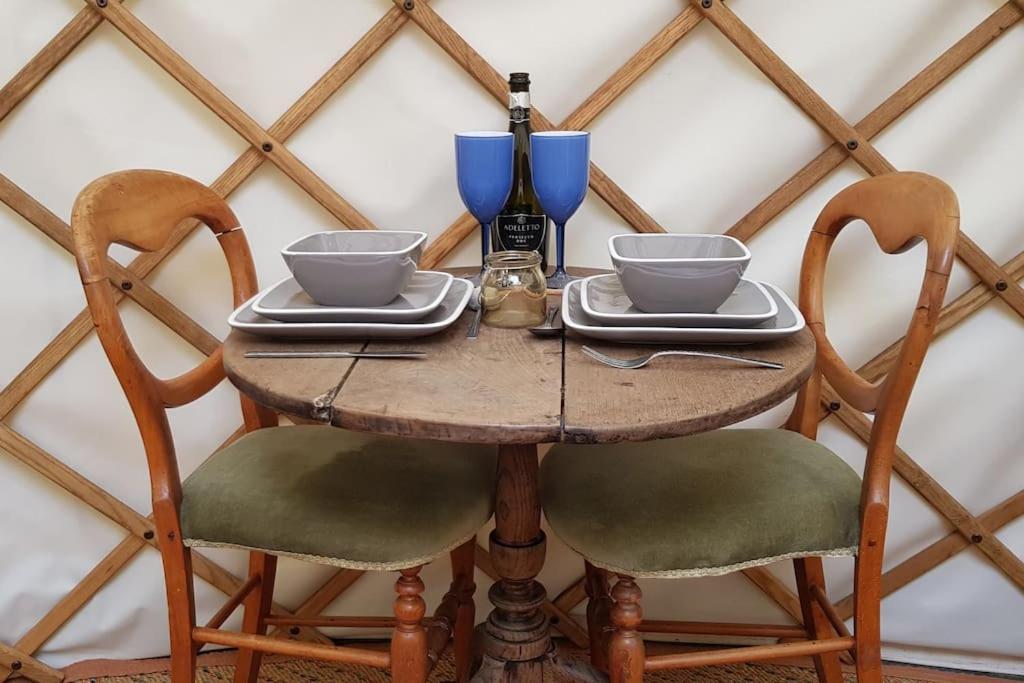 Hotel Bronfelen Yurt à Cynghordy Extérieur photo